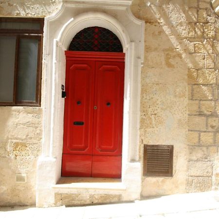 Old Refurbished Apartment In Bormla Cospicua Eksteriør bilde