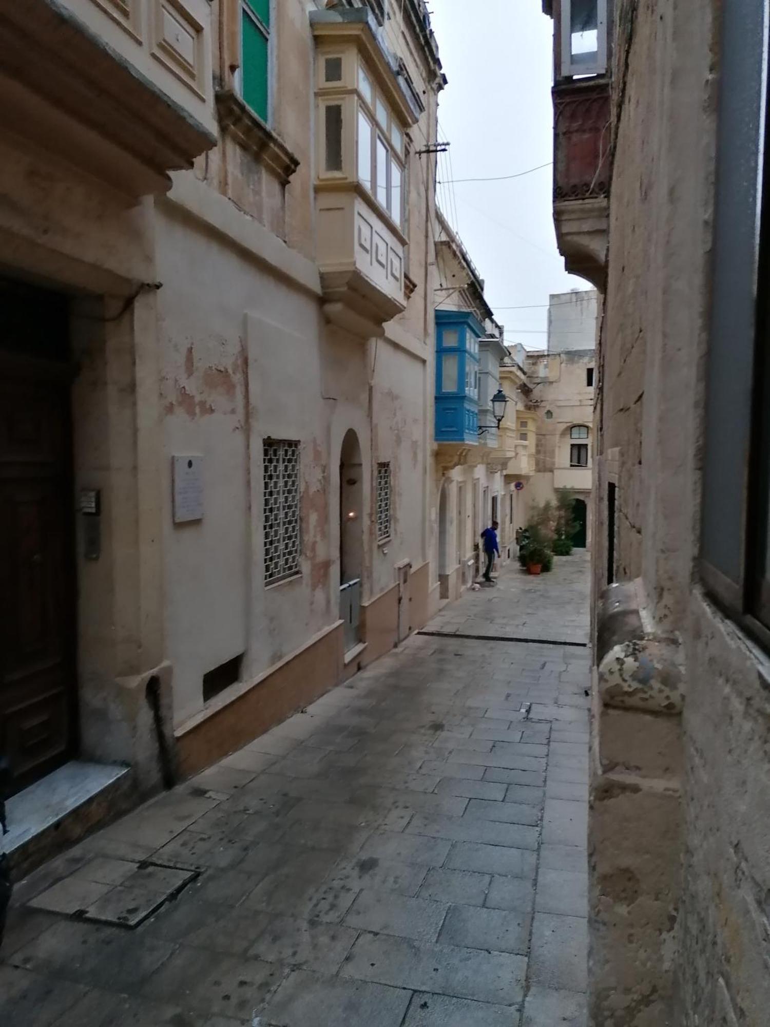 Old Refurbished Apartment In Bormla Cospicua Eksteriør bilde